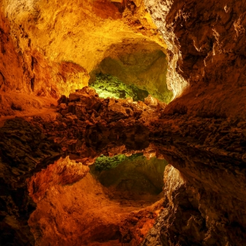 Route to Cueva de los Verdes, Jameos del Agua, and Mirador del Río