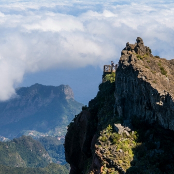 Summit and clouds over Pico do Arieiro